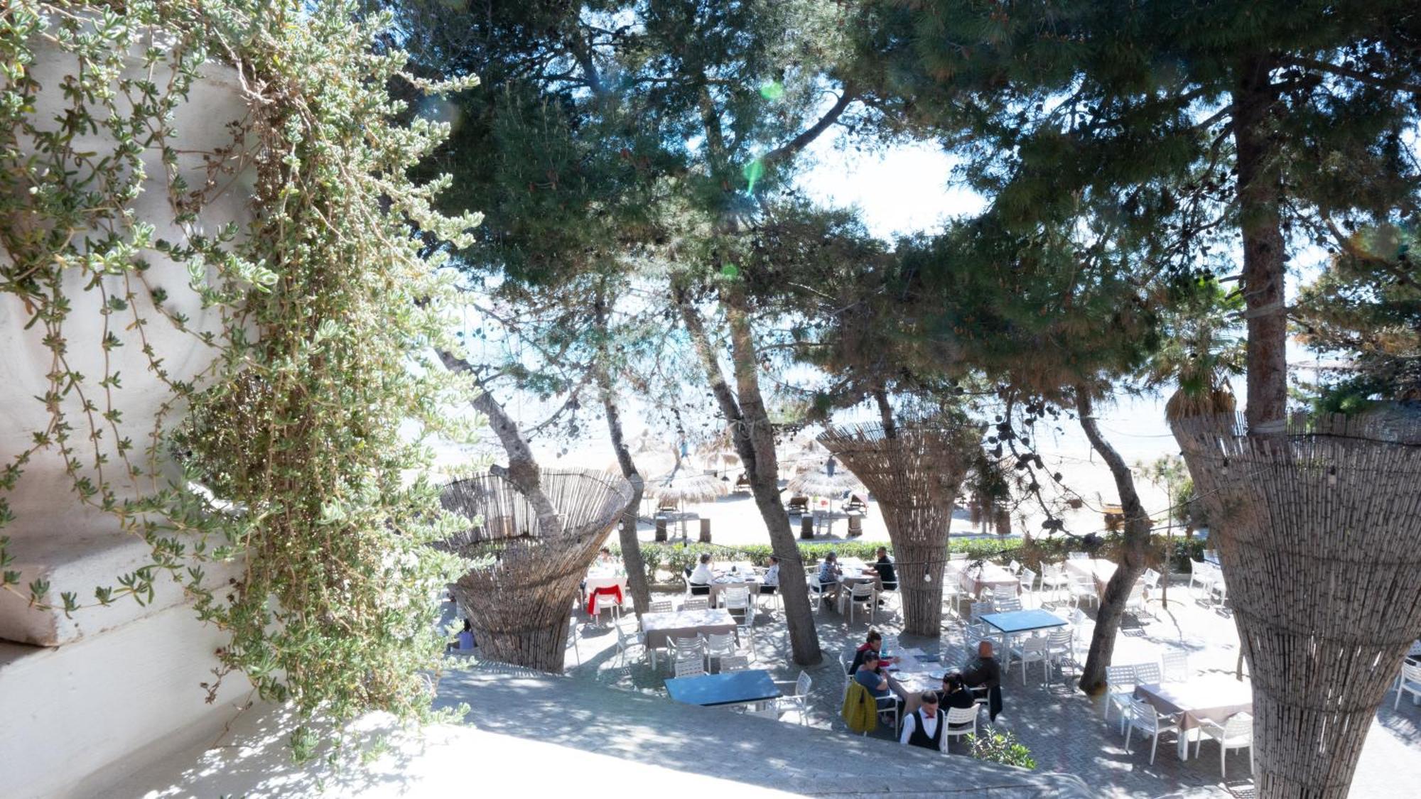 Cosmo Beach Hotel Durrës Buitenkant foto
